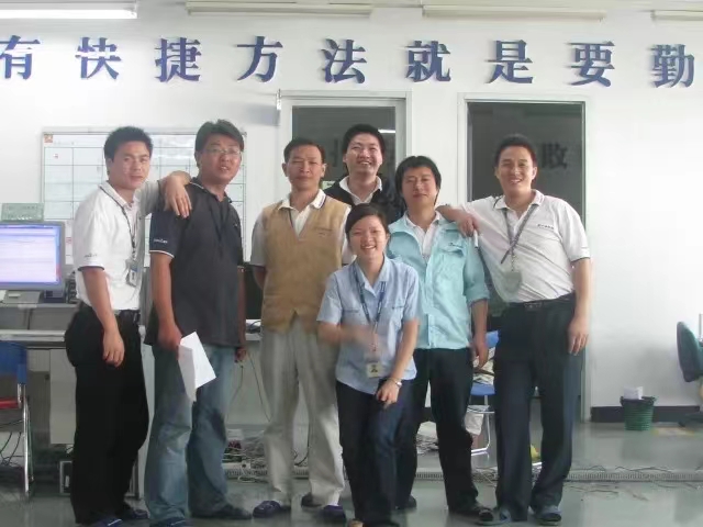 富士康园区组织了第十三届“缘来就是你”单身交友联谊会